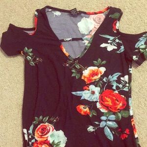 Women’s Off The Shoulder Tank Top (brand new)